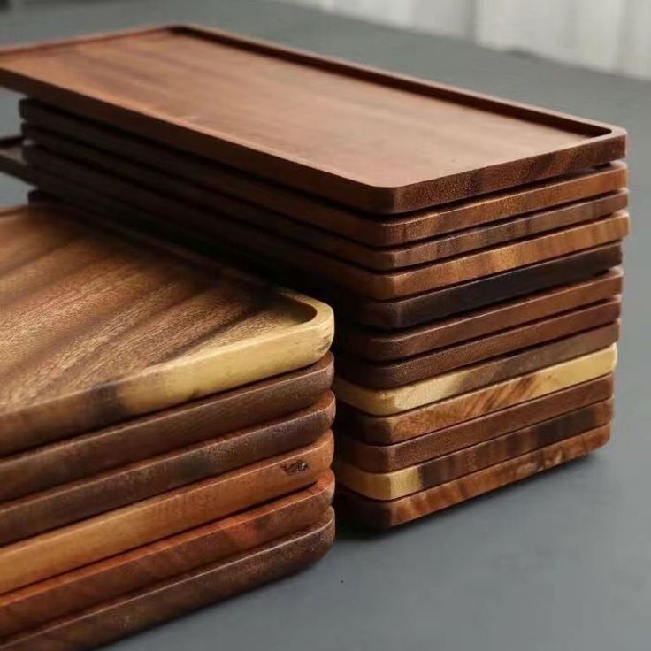 Plateau rectangulaire en bois de noyer