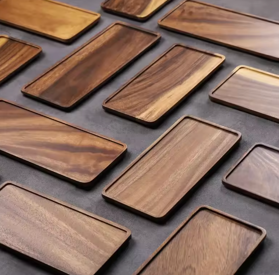 Plateau rectangulaire en bois de noyer