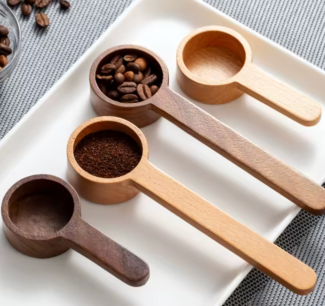 Cuillère à café en bois massif
