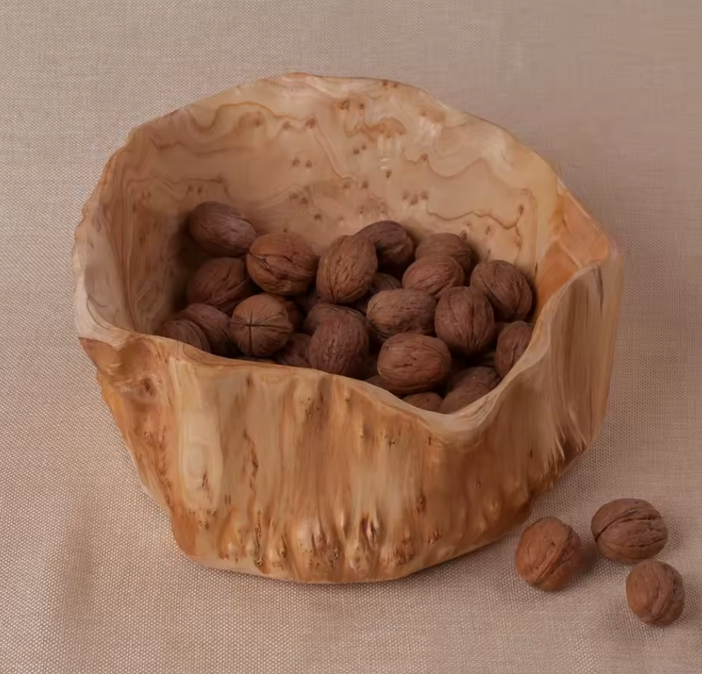 Bol créatif en racine de bois sculptée